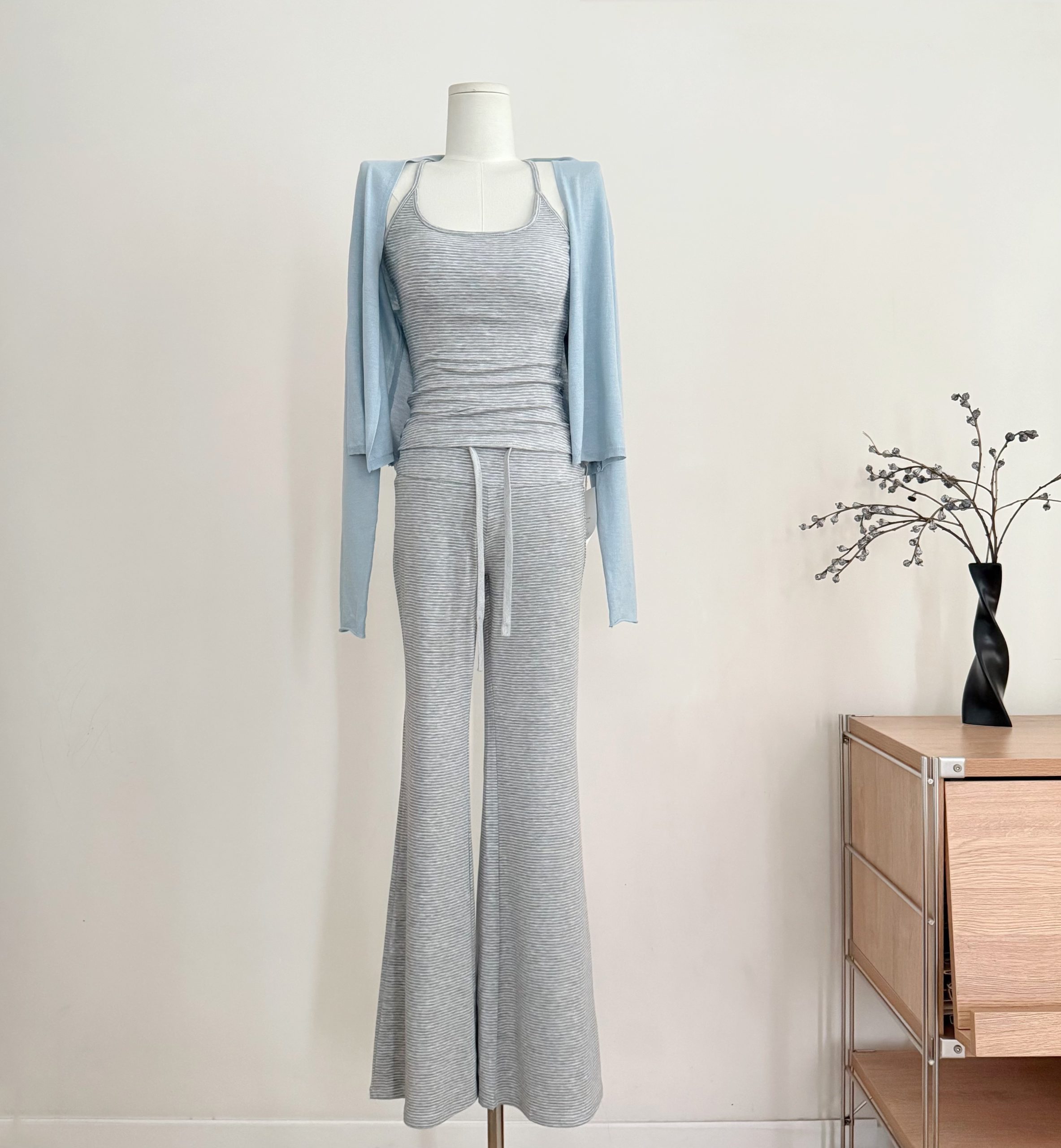 DailyDash Women's Knit Long Sleeve Cardigan Lightweight Sun Protection Top