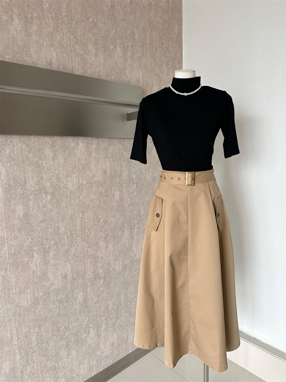 Elegant Goddess Style Two-Piece Set Women 2026 Autumn Half Turtleneck Knit Top High Waist Umbrella Skirt