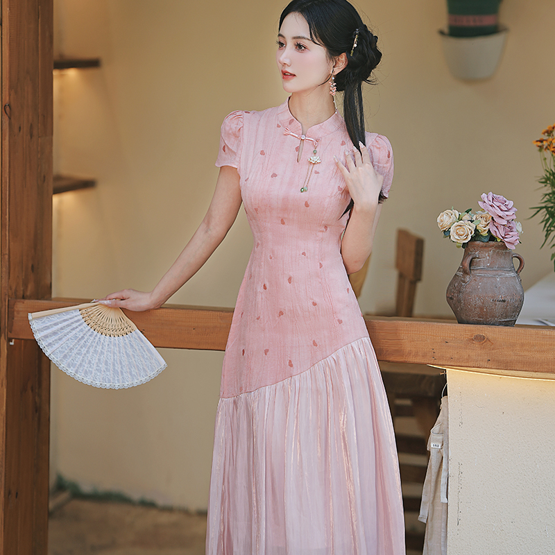 new-chinese-style-ombre-heart-embroidered-faux-two-piece-qipao-dress_1