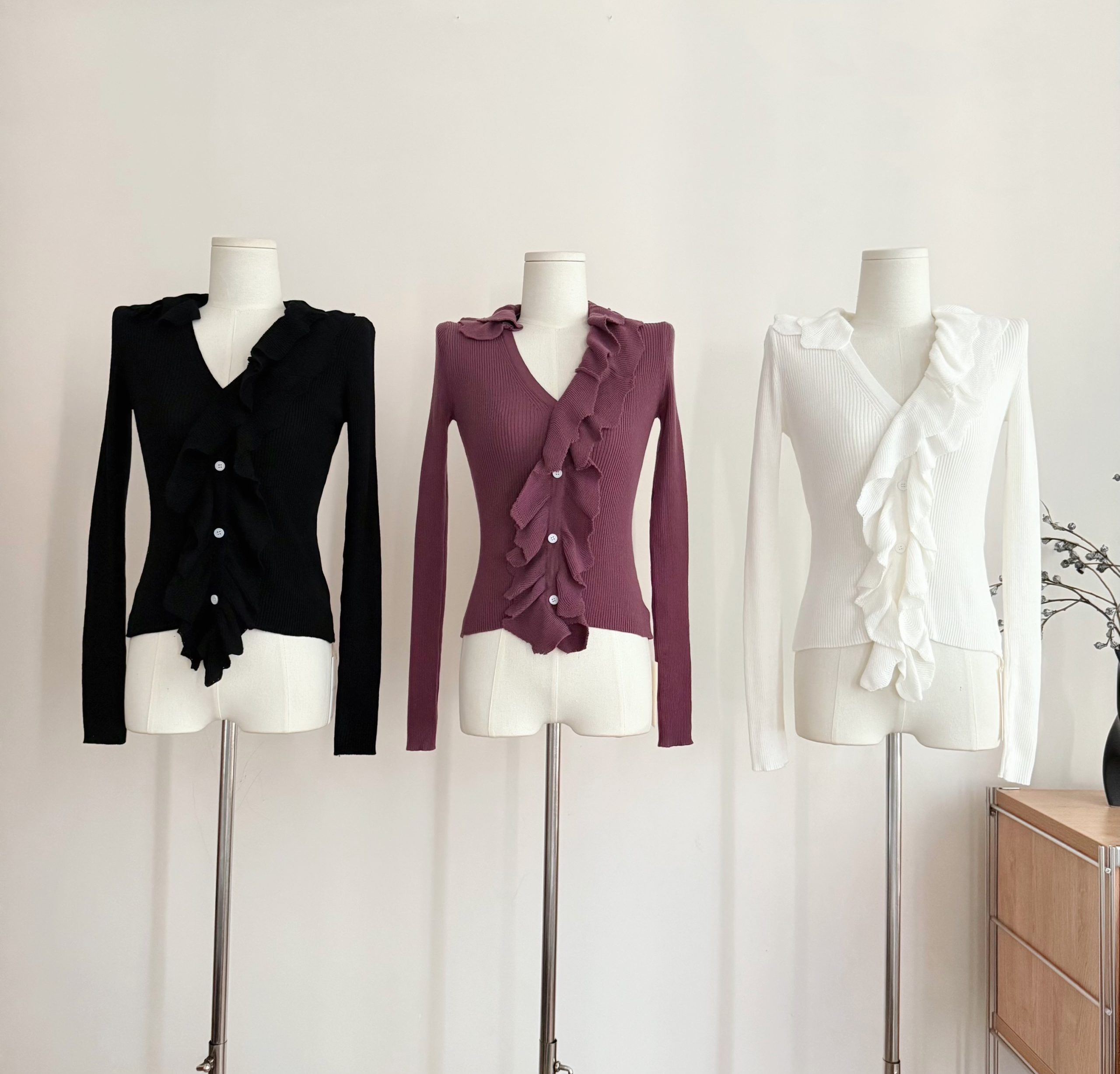 Women's Ruffled Slim Fit Detachable Multi-Way Knit Cardigan Top