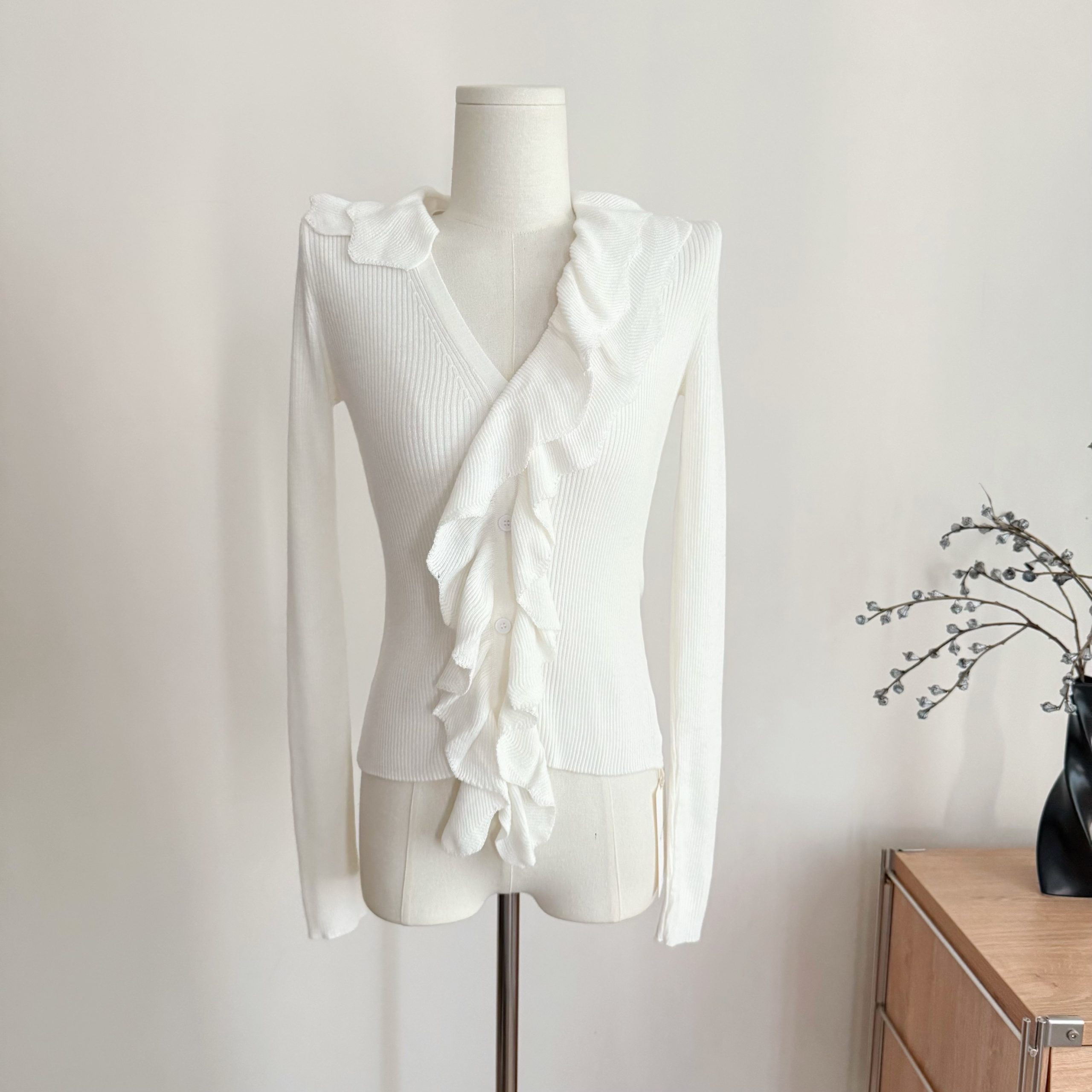 womens-ruffled-slim-fit-detachable-multi-way-knit-cardigan-top_1